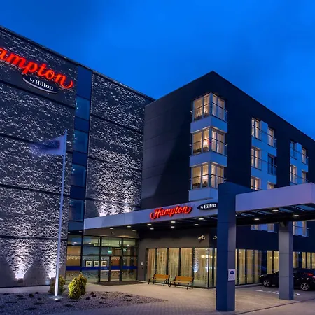Hampton By Hilton Airport Otel 3*