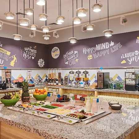 Otel Hampton By Hilton Airport Gdansk