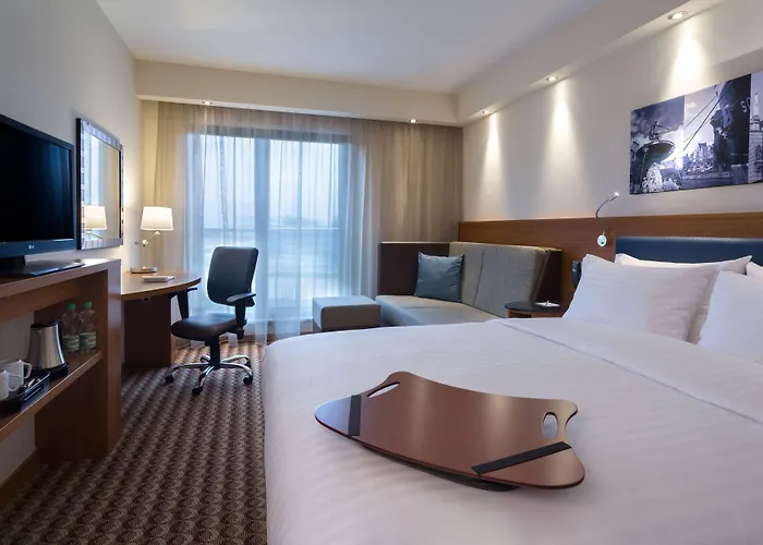Otel Hampton By Hilton Airport Gdansk