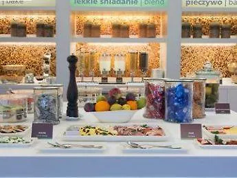 Otel Hampton By Hilton Airport