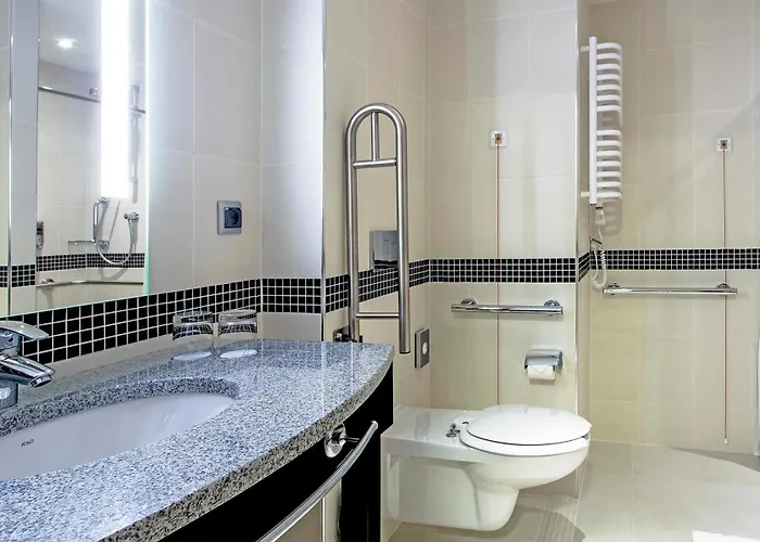 Otel Hampton By Hilton Airport Gdansk