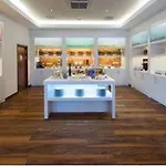 Hampton By Hilton Airport Hotel