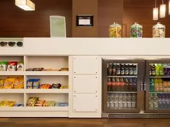 ハンプトン バイ ヒルトン エアポート 3* グダニスク