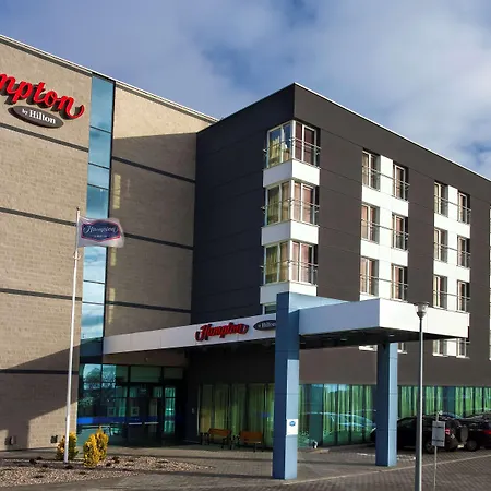 Hampton By Hilton Airport 3*