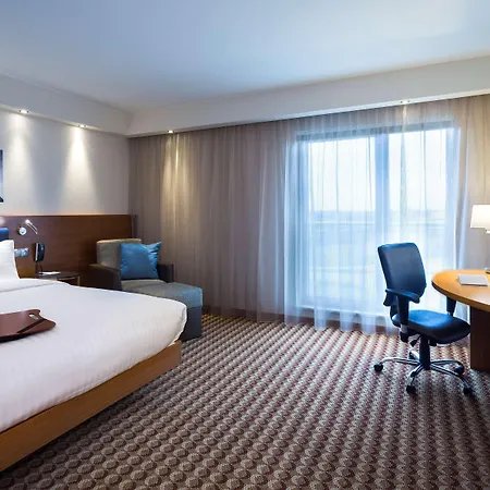 Hampton By Hilton Airport Гданьск