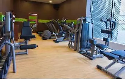 Отель Hampton By Hilton Airport 3*