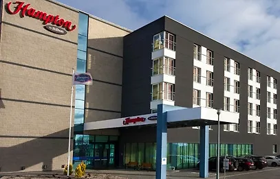 Hampton By Hilton Airport Отель 3*