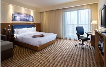 Hampton By Hilton Airport